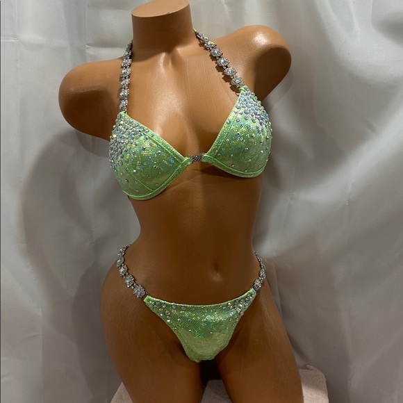 NPC competition bikini posing suit LIME GREEN  HANDMADE CUP 34B - Picture 1 of 4